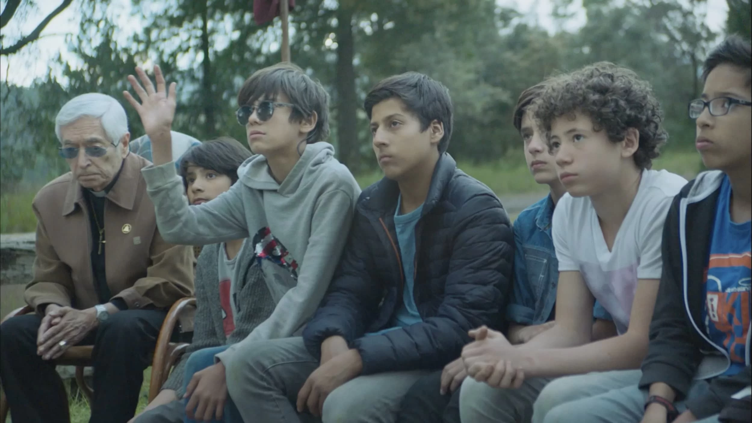 Дыра в заборе