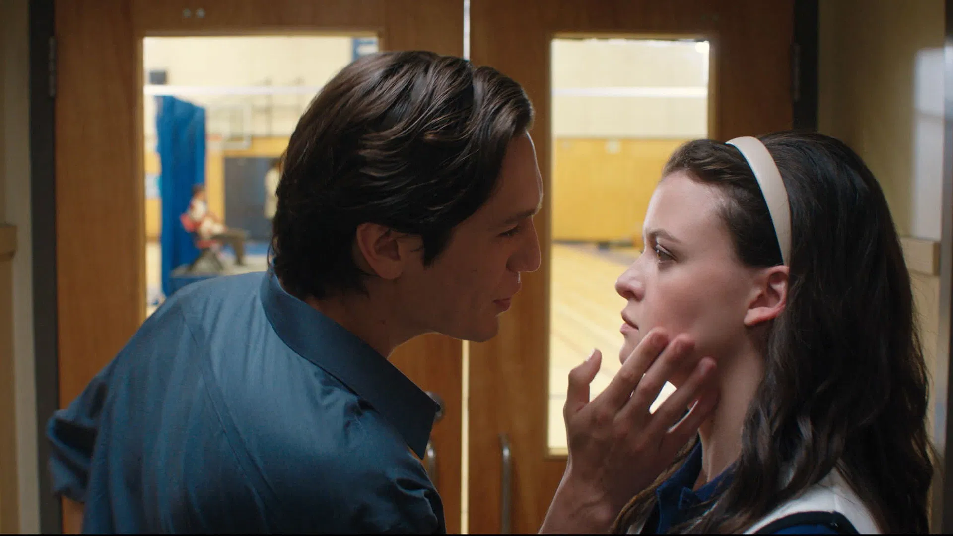 Как проиграть конкурс популярности