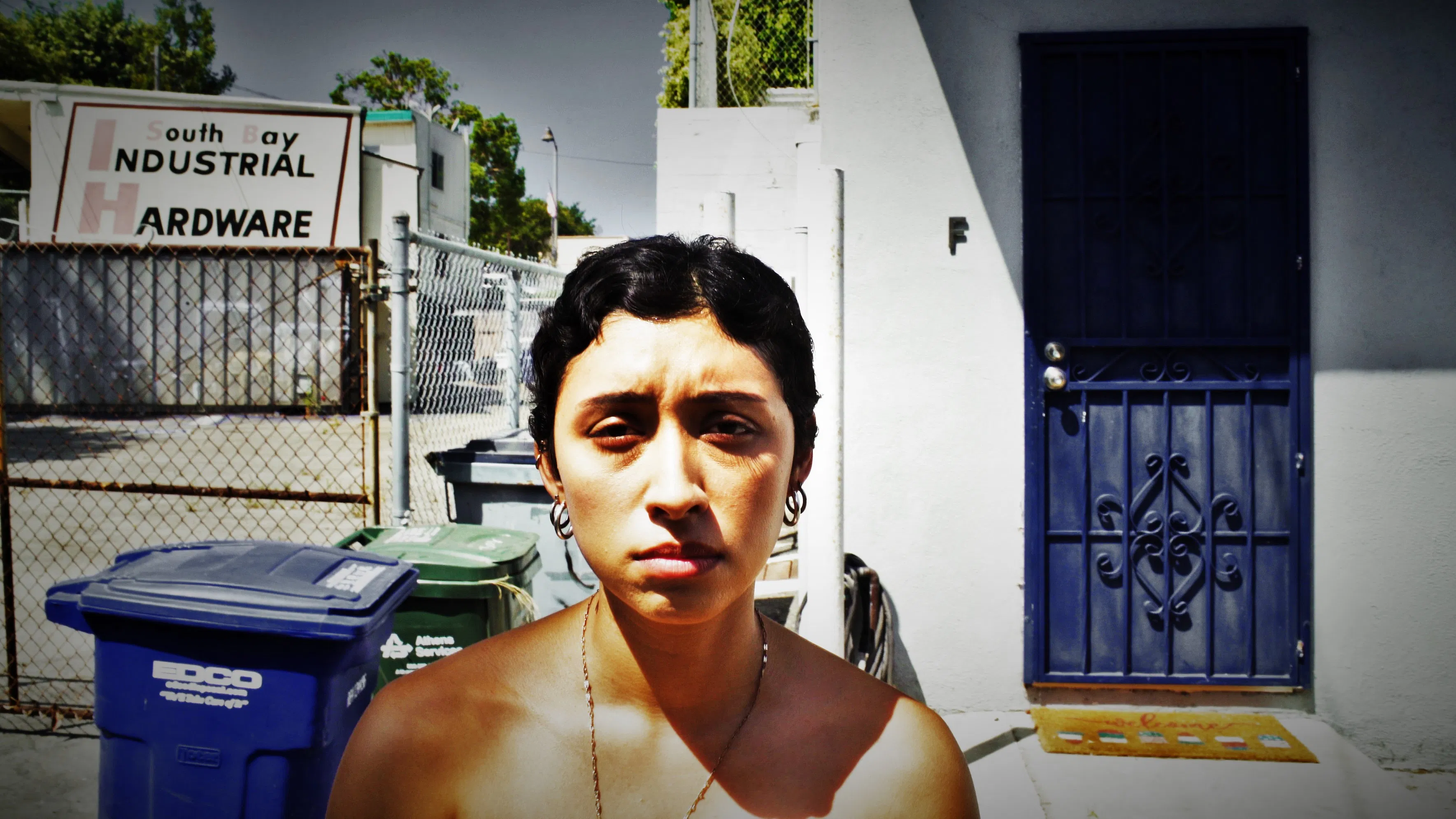 Девушка в полотенце