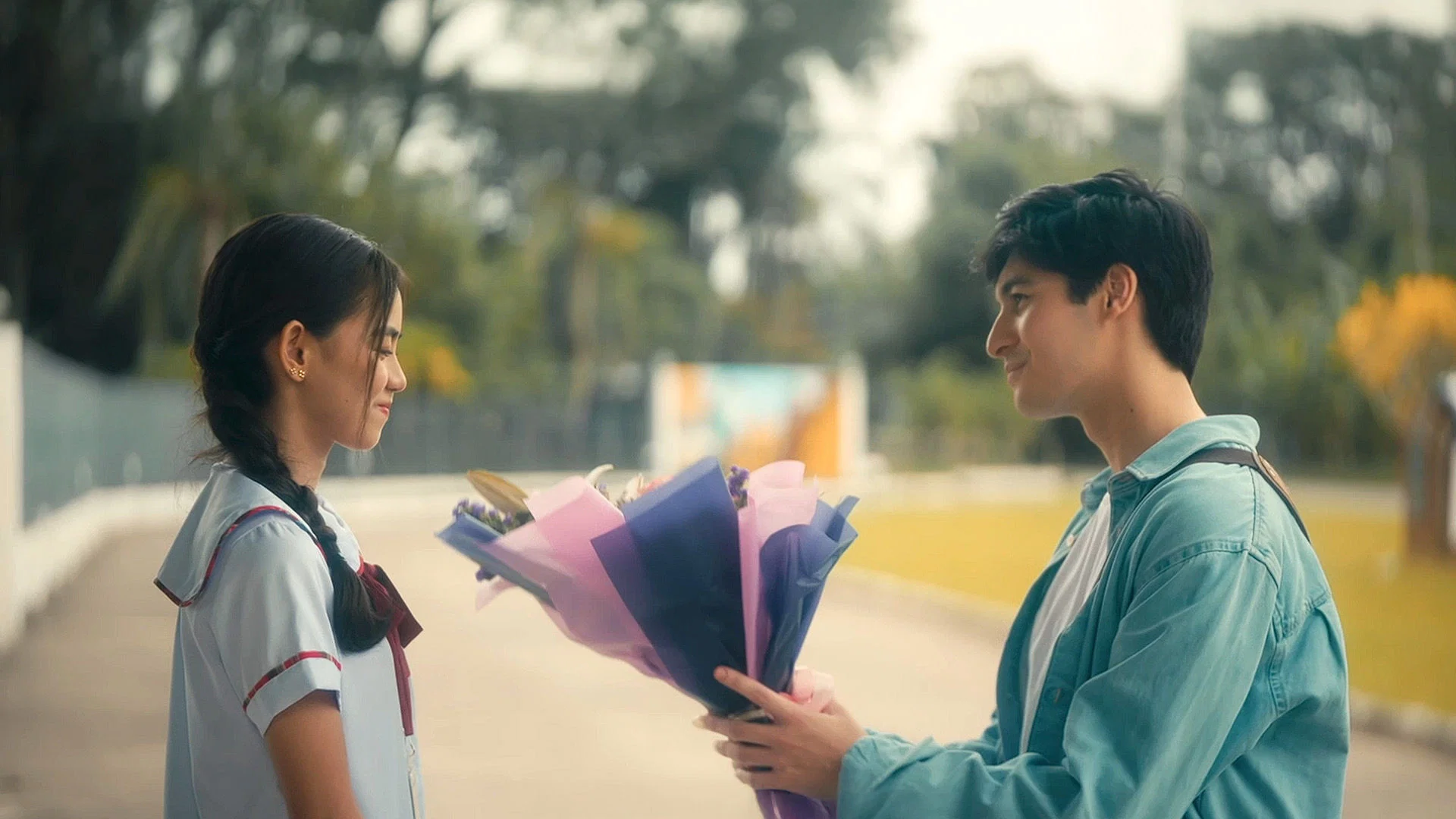 Сто букетов для Луны